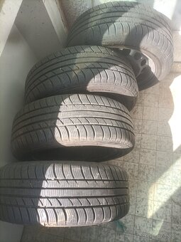 Predám štyri zimné pneumatiky 205/55 R16 - 5