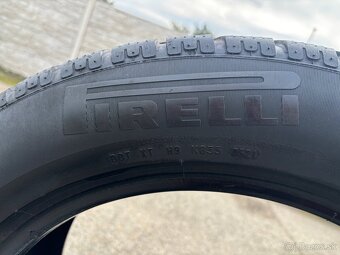 235/55 R18 - Pirelli Sottozero - 5