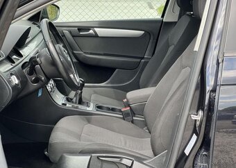 Volkswagen Passat 2.0TDi KLIMA TEMPOMAT NAVI nafta manuál - 5