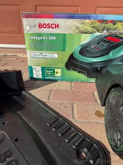 Robotická kosačka Bosch indego S+ 500 s Bosch indego garage - 5
