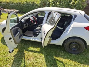 Renault Megane - 5