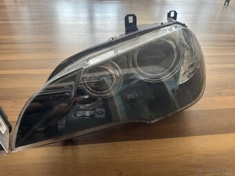 Predné svetlá BMW X5 E70 - 5
