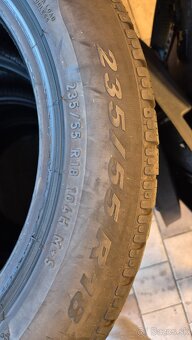 Predám zimné Pirelli 235/55 r18 - 5