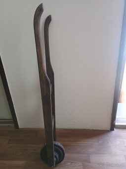 Starožitné zámky, sveteničky, a rechtačka - 5