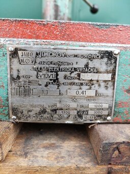 Stolová dielenská profesionálna vŕtačka V13 JIHO - 5