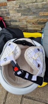 Prilba na lyžovačku - 5