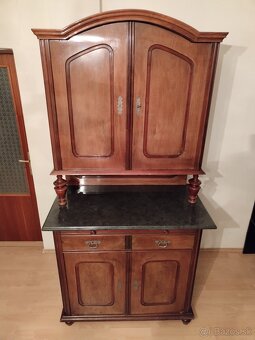 Starožitný príborník - 5