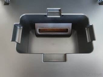 Predám robotický vysávač ETA Rover - 5