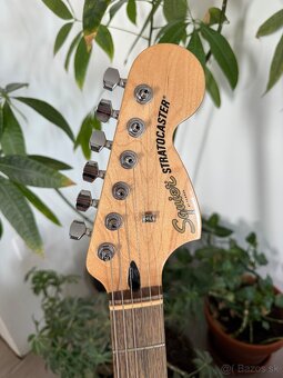 Fender Squier Affinity Series Stratocaster - 5