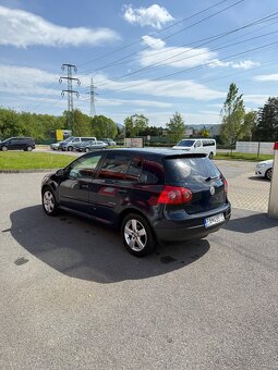 Volkwagen Golf 5 - 5
