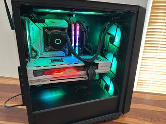 i7-14700K, RX 7800XT 16GB, DDR5 32GB, 1TB SSD + 500GB HDD - 5
