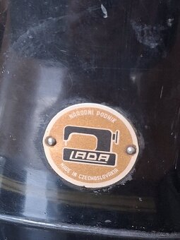 Šijací stroj LADA - 5