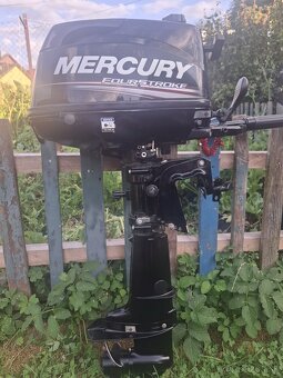 Zavesny lodny motor Mercury. - 5