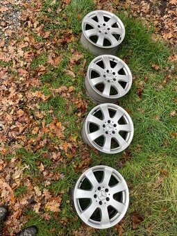 Pirelli Scorpion verde 235/65 r17 - 5