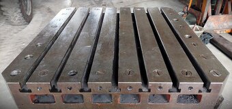 Deska litinová s T drážkami - 5