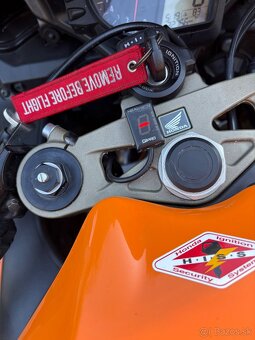 Honda cbr 1000rr fireblade - 5