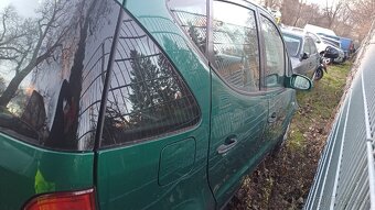 A MERCEDES W168 140 BENZÍN - 5