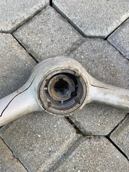 Dobový volant moskvich - 5