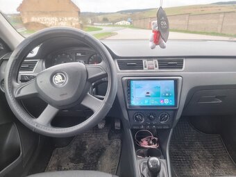 ŠKODA RAPID - 5