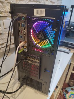 Predám počítač Gigabyte Aorus AX370 - 5