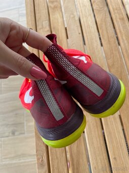 Nike Zoom Flyknit Red Running/ Training Shoes - 5