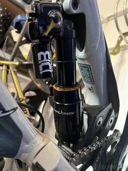 Commencal DH Supreme 2020 - 5