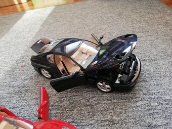 1:18 FERRARI 456 GT Bburago - 5