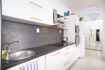 Na prenájom kompletne zrekonštruovaný 3-izbový byt, Zálužick - 5