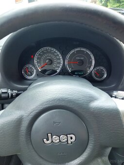 Jeep Cherokee - 5