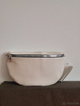 Kabelky, peňaženka, batoh - 5