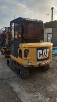 Minibager Caterpillar CAT 302.5 ročník 2006 - 5
