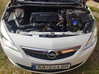 Opel Astra J Sport Tourer 1.7 - 5