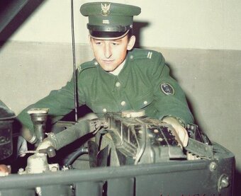 Gaz 69 - chladič - 50. léta - RARITA  - 5