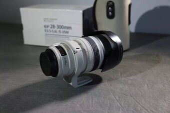 Canon EF 28-300mm f/3.5-5.6L IS USM - 5