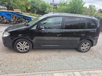 Predám náhradné diely na Volkswagen Touran facelift2007-2013 - 5