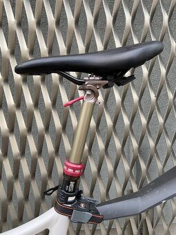 Celoodpružený horský bicykel Focus Super Bud 1.0 Pro 26" M - 5