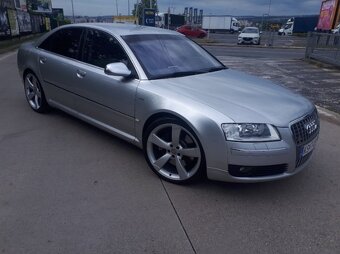 AUDI S8 - 5