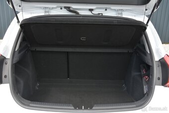 KIA Cee’d 1.4 CVVT, SR voz, 1. maj, Serv. história - 5