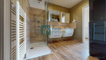 Prenájom luxusný apartmán v centre Nitry, terasa 70 m2 - 5