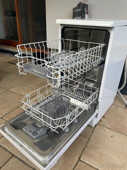 Umyvačka riadu Bosch _úzka 45 - 5