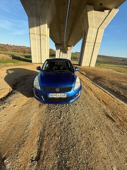 Suzuki swift 1.3 GLX - 5