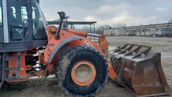 Nakladač Hotachi ZW310 - 5