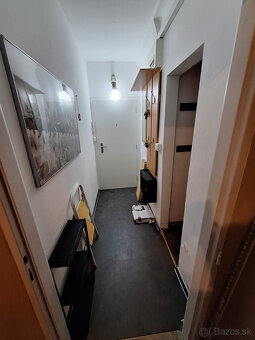 Veľká Garsónka s Loggiou ulici Martinčekova 650,-Eur Komplet - 5