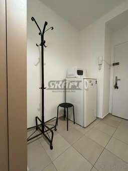 Ponúkame na prenájom garsónku v širšom centre Bratislavy - 5