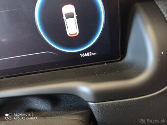 Zadný nárazník tucson NX4 400€ Kufor tucson NX4 600€ - 5