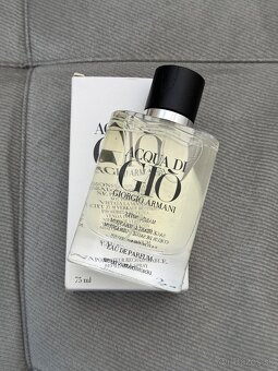 Parfémy Versace, Armani, Hugo Boss - 5