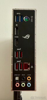 Predám Asus Strix Z390H, Intel i5 9600K, Corsair DDR4 2x4GB - 5