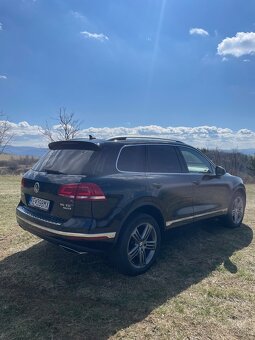 Volkswagen Touareg R-Line 3.0 TDi V6 193 kW 4x4 - 5