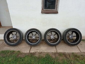 Advan racing 5x100 r16 - 5