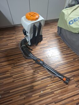 Záhradný rosič, postrekovač STIHL SR200 - 5